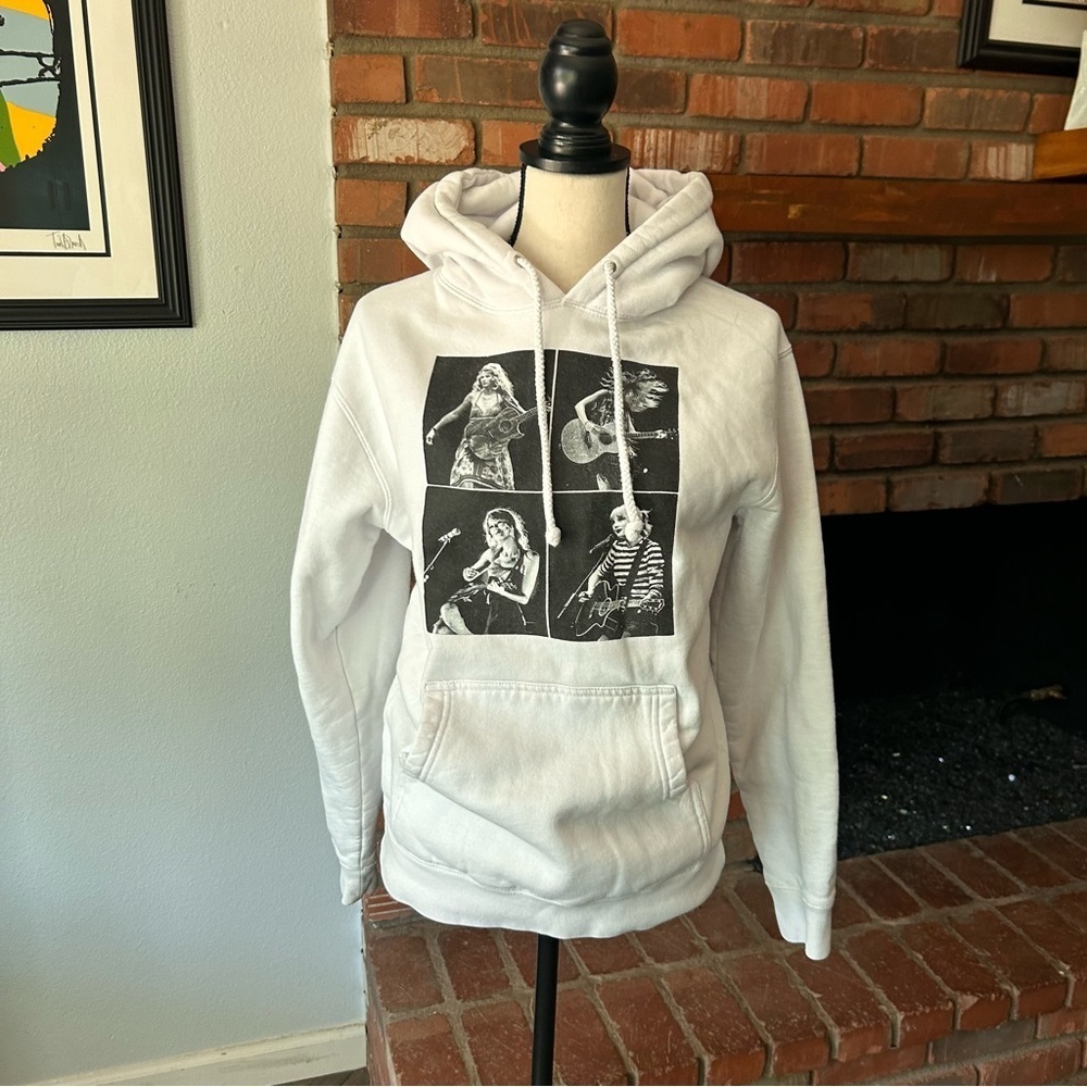 Taylor Swift The Eras Tour 2023 Collage White Hoodie Sweatshirt Sz S